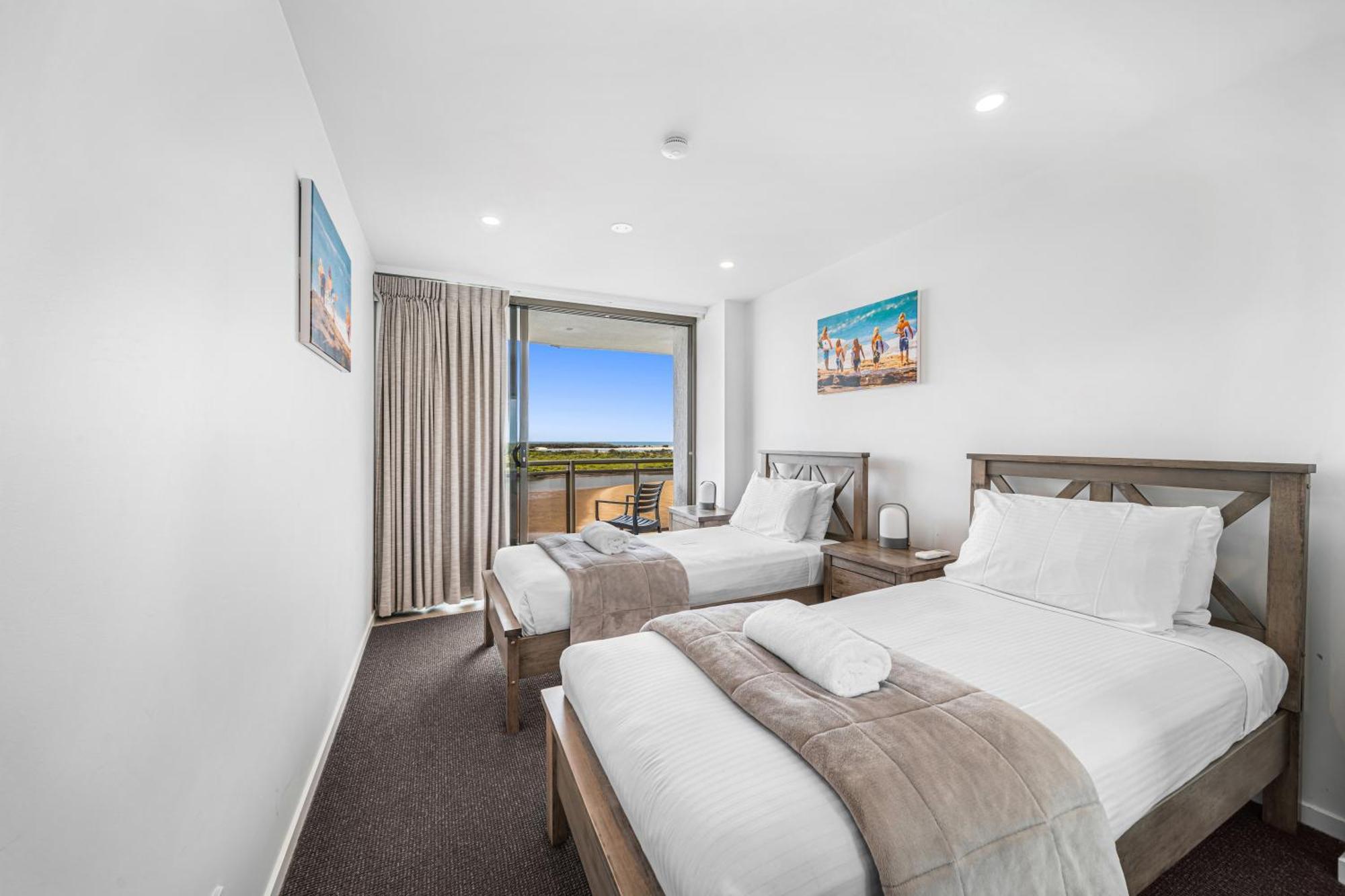 Trafalgar Towers 3*